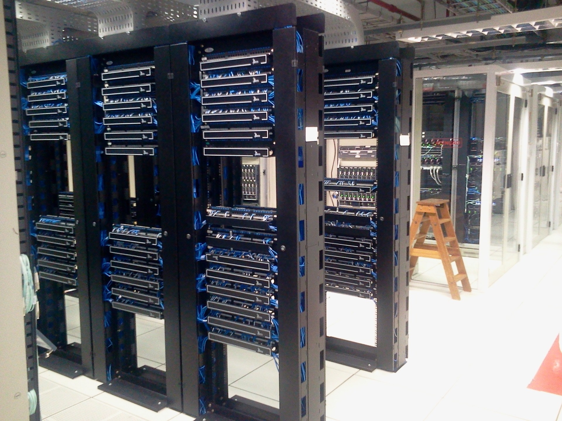 datacenter-286386_1920