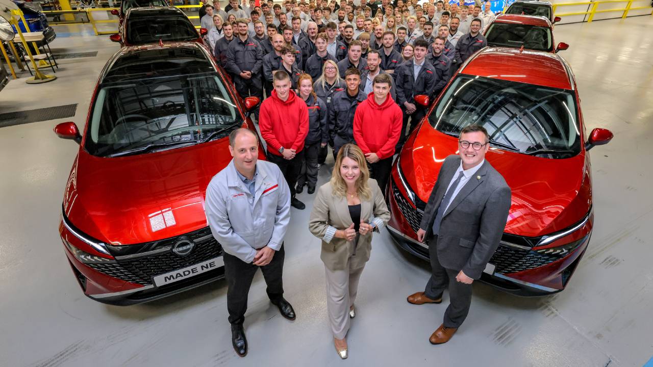 l-r: Adam Pennick, vice president, manufacturing, Nissan Sunderland Plant; North East mayor Kim McGuinness; Leader of Sunderland City Council Cllr Michael Mordey (Photo credit: North East Combined Authority)